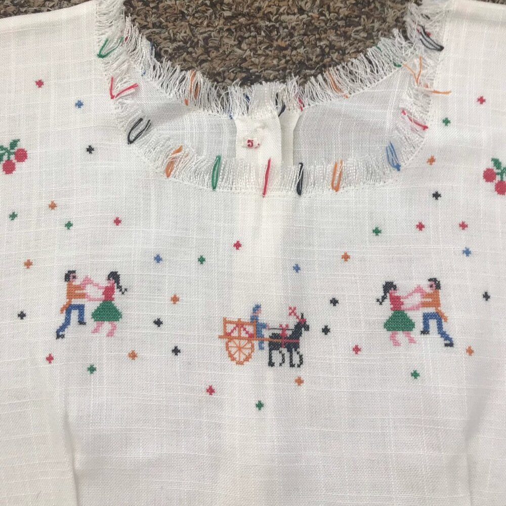 1950s Linen Hand Embroidered KIDS Blouse - Peasant Style Blouse - Girls Blouse - Picture 2 of 3